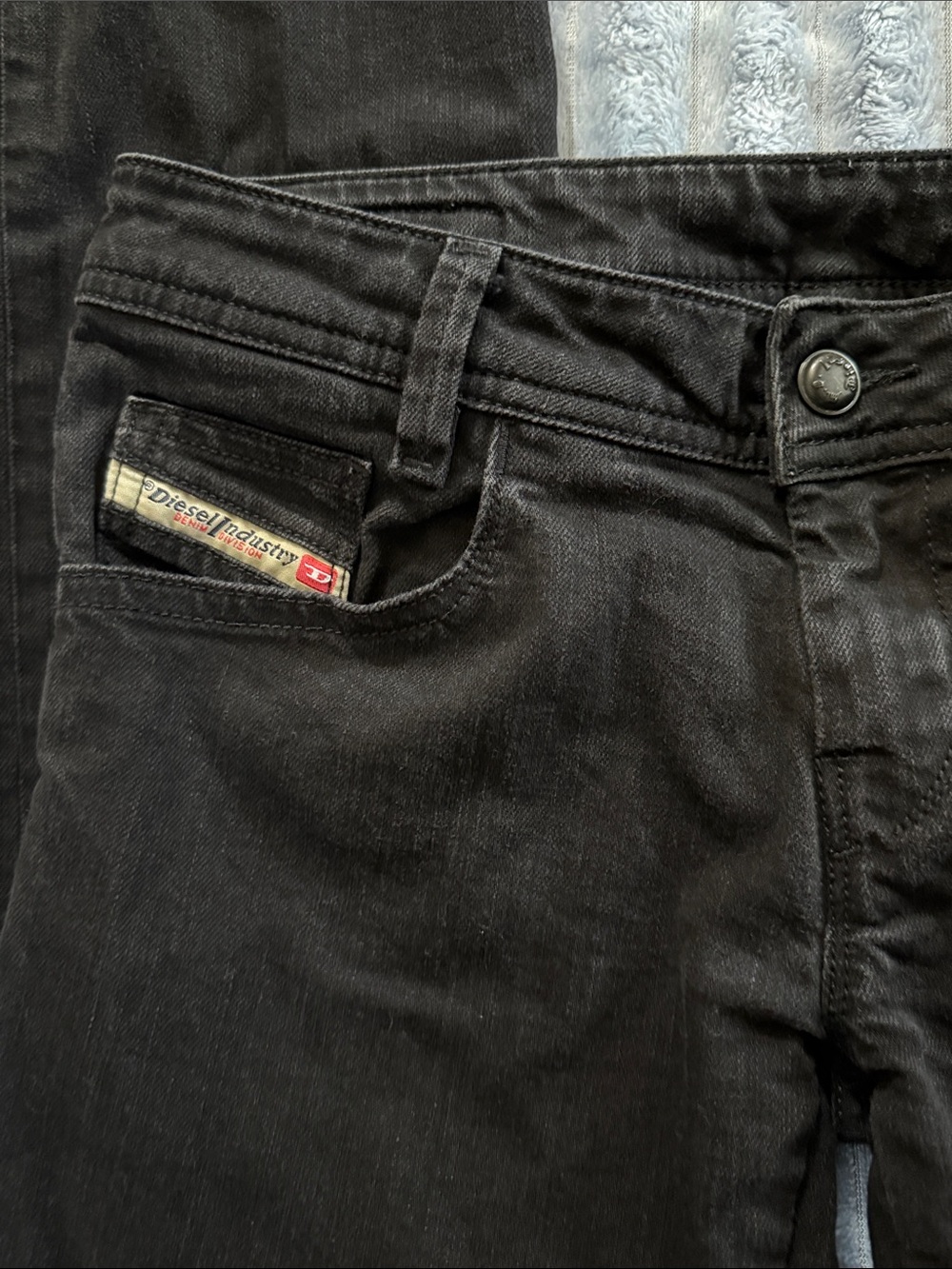 Diesel "Newz" Y2K Low-Rise Black Straight Leg Jeans - Picture 7 of 10